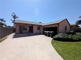 806 Sunkist, La Puente, CA 91746