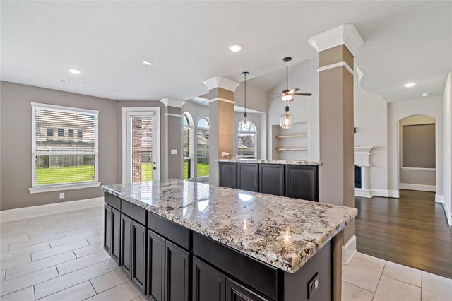 13419 Golden Plantation Lane, Rosharon, TX 77583