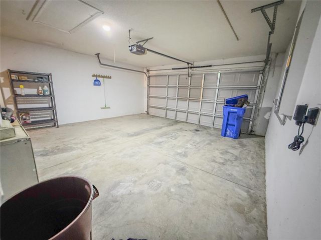 8608 FAWN CREEK DRIVE, Tampa, FL 33626