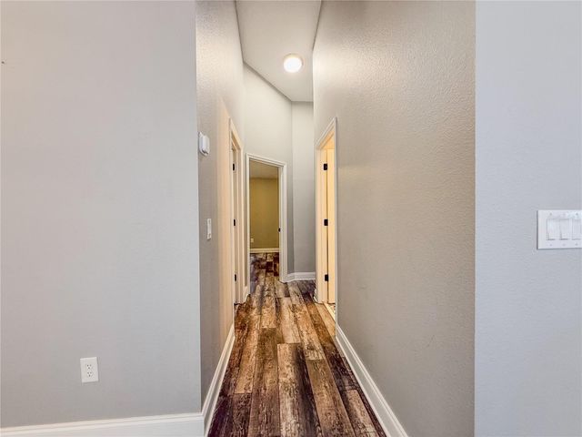 8608 FAWN CREEK DRIVE, Tampa, FL 33626