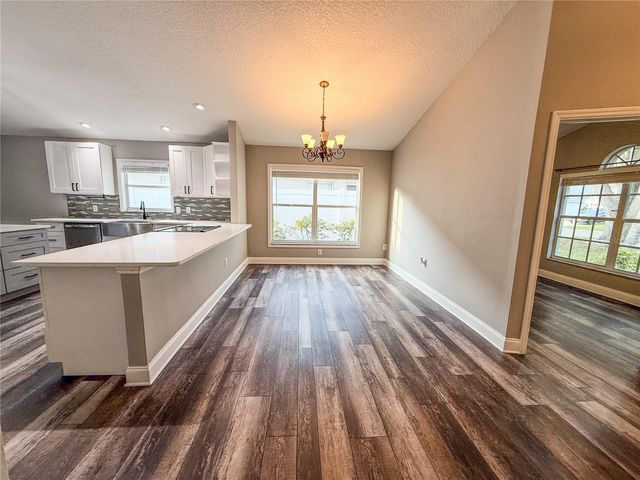8608 FAWN CREEK DRIVE, Tampa, FL 33626