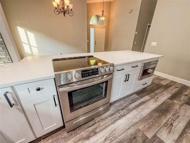 8608 FAWN CREEK DRIVE, Tampa, FL 33626