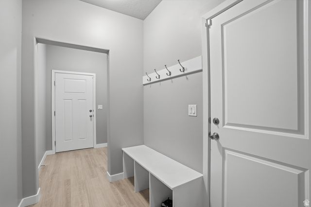 4211 W ANTELOPE PARK CT, Riverton, UT 84096