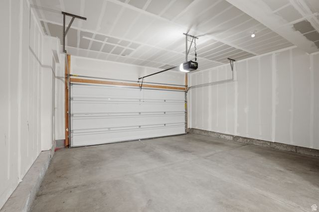 4211 W ANTELOPE PARK CT, Riverton, UT 84096