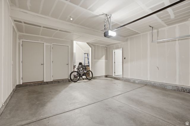 4211 W ANTELOPE PARK CT, Riverton, UT 84096