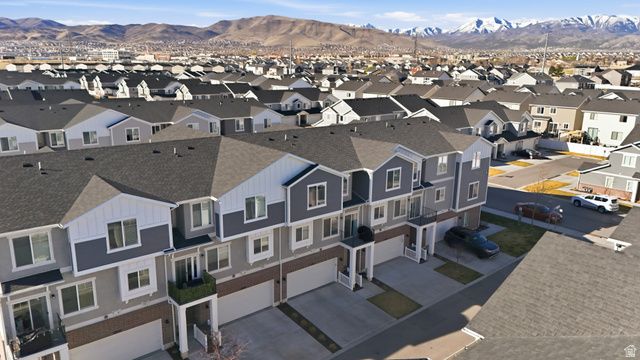 4211 W ANTELOPE PARK CT, Riverton, UT 84096