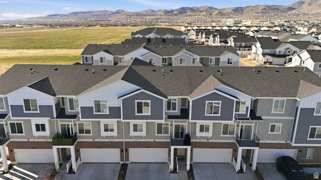 4211 W ANTELOPE PARK CT, Riverton, UT 84096