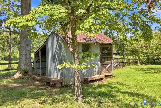 2707 Academy Rd, Powhatan, VA 23139