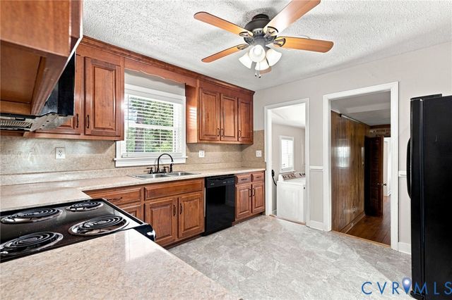 2707 Academy Rd, Powhatan, VA 23139