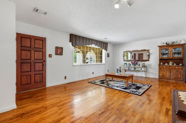 668 Collie Hall Loop, Malvern, AR 72104