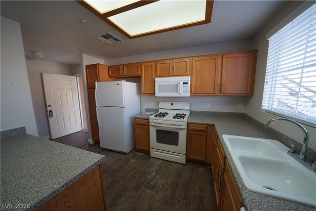 833 ASPEN PEAK Loop 2111, Henderson, NV 89011