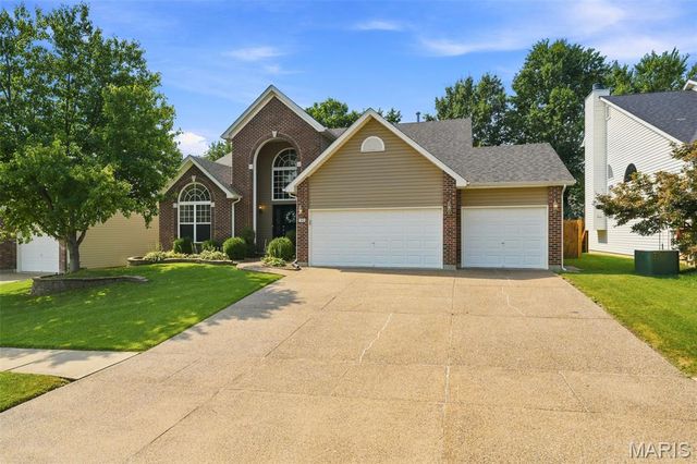 312 Open Country Drive, Wentzville, MO 63385