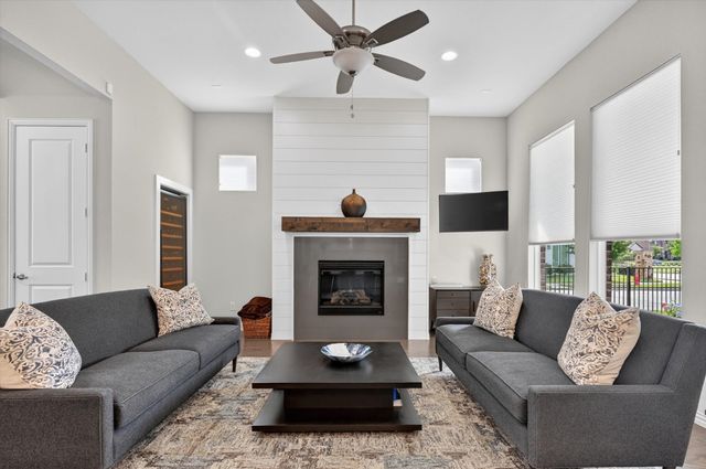 1423 William Way, Farmers Branch, TX 75234