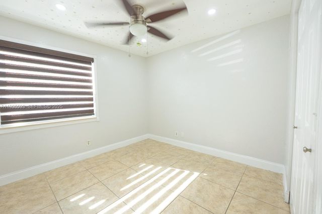17302 NW 63rd Pl, Hialeah, FL 33015