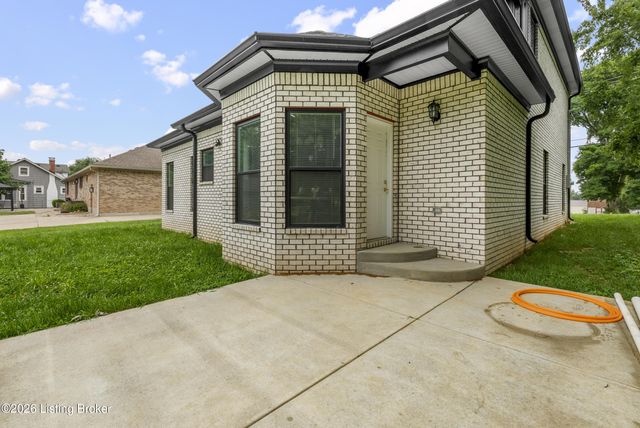5810 Applegate Ln, Louisville, KY 40219