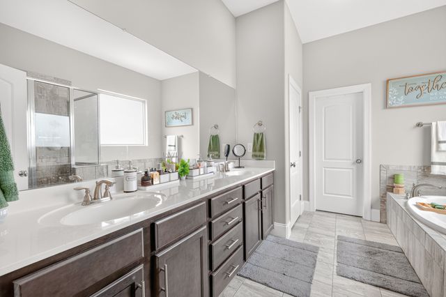 921 Holgate Ct, Nashville, TN 37221