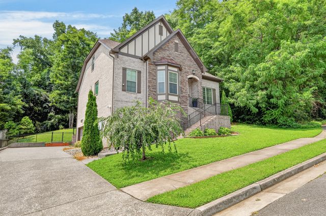 921 Holgate Ct, Nashville, TN 37221