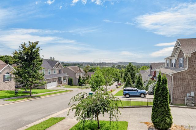 921 Holgate Ct, Nashville, TN 37221