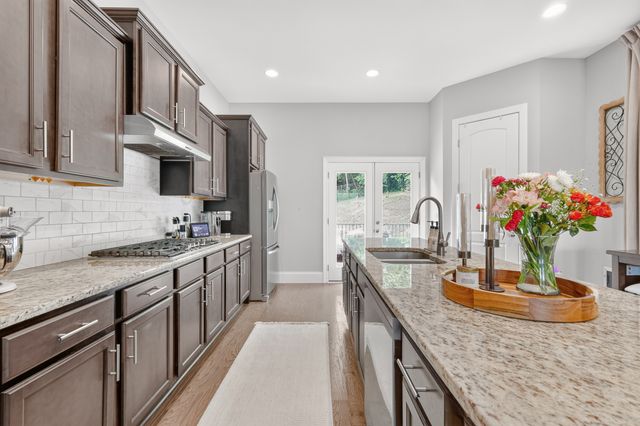 921 Holgate Ct, Nashville, TN 37221