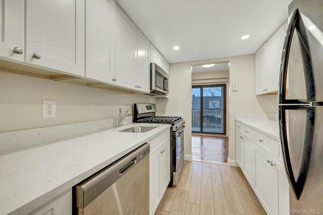 505 White Plains Road 1B, Eastchester, NY 10709