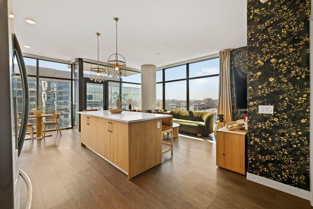 1212 Demonbreun St Apt 1802, Nashville, TN 37203