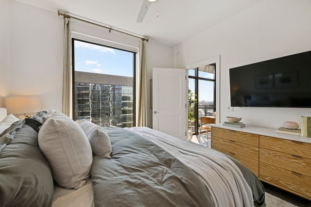 1212 Demonbreun St Apt 1802, Nashville, TN 37203