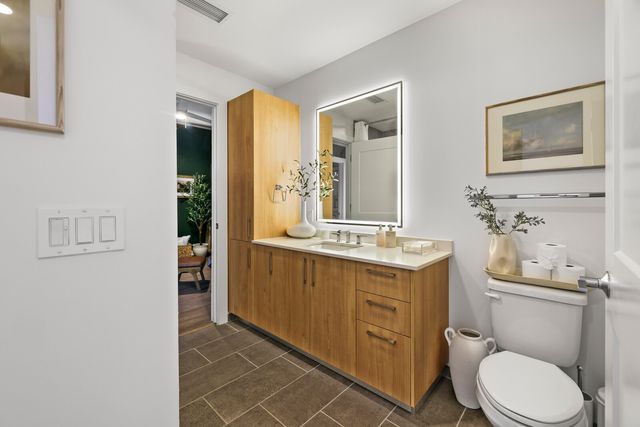 1212 Demonbreun St Apt 1802, Nashville, TN 37203