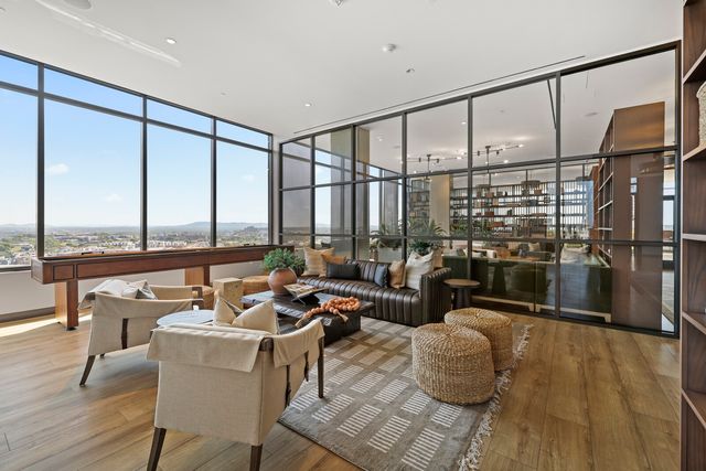 1212 Demonbreun St Apt 1802, Nashville, TN 37203