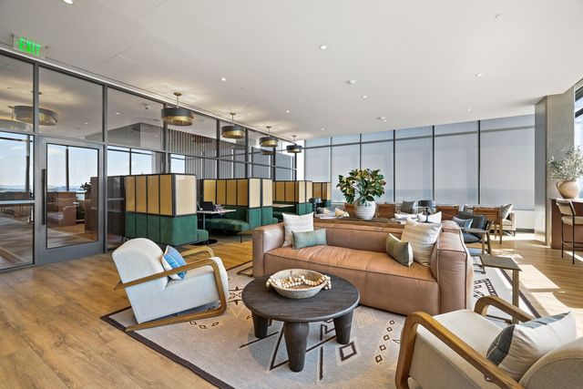 1212 Demonbreun St Apt 1802, Nashville, TN 37203