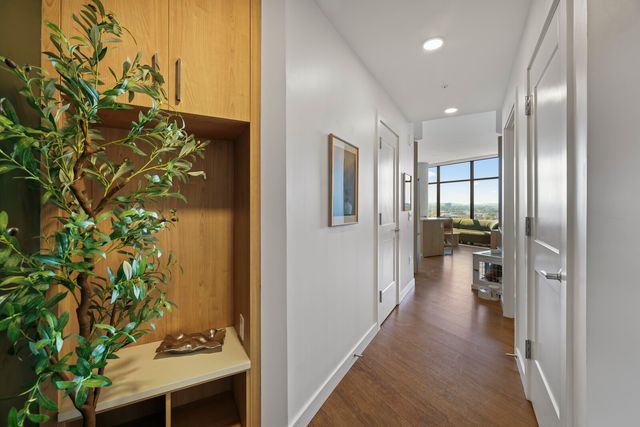 1212 Demonbreun St Apt 1802, Nashville, TN 37203