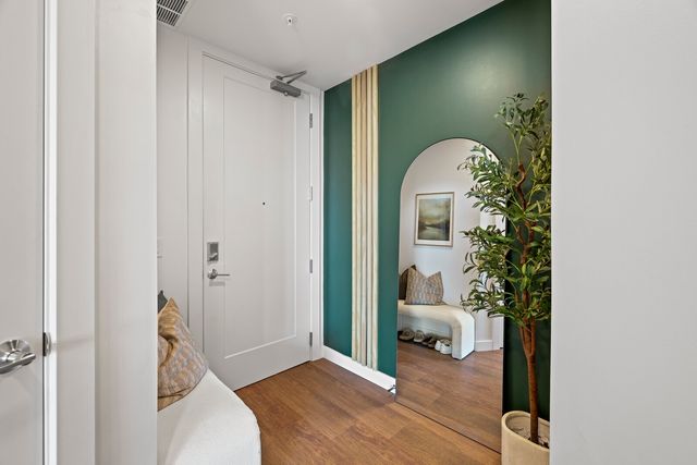 1212 Demonbreun St Apt 1802, Nashville, TN 37203