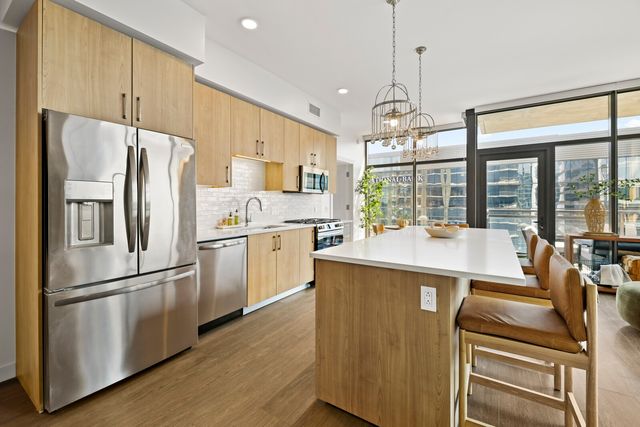 1212 Demonbreun St Apt 1802, Nashville, TN 37203