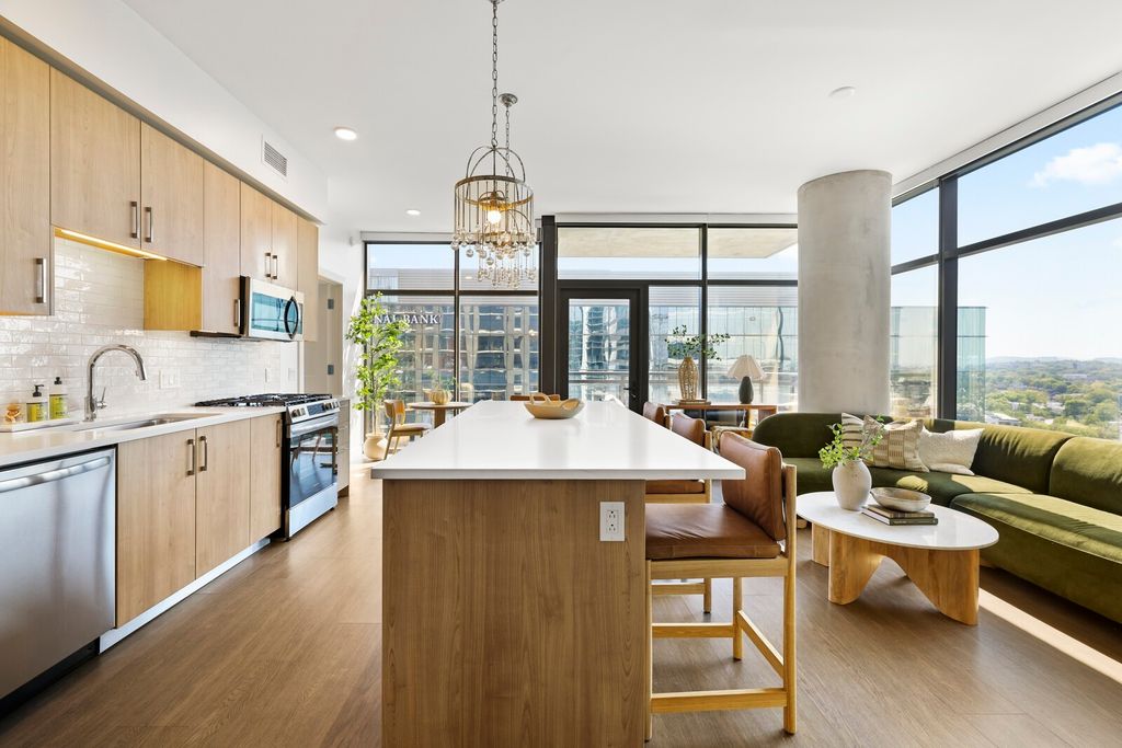 1212 Demonbreun St Apt 1802, Nashville, TN 37203