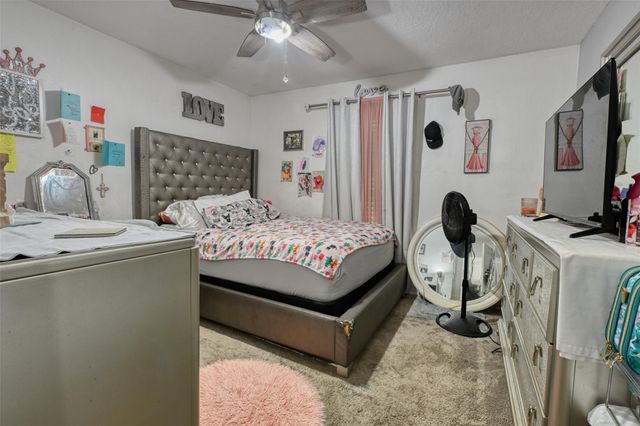 102 S Bow Drive, Jones Creek, TX 77541