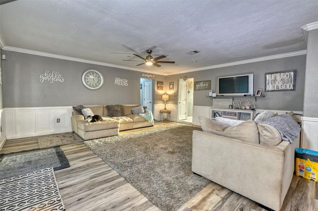 102 S Bow Drive, Jones Creek, TX 77541