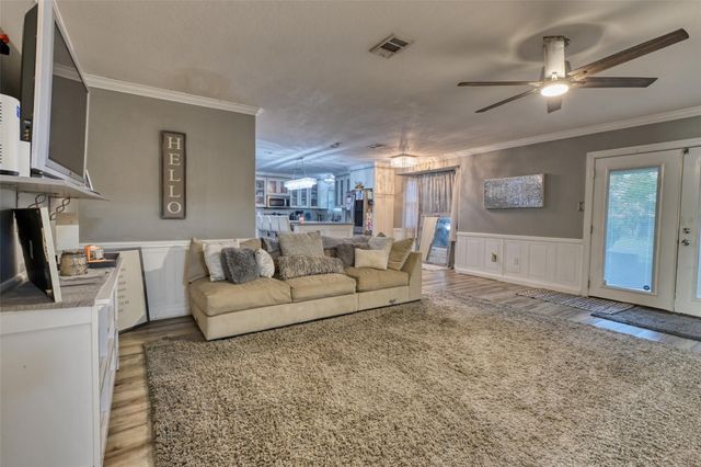 102 S Bow Drive, Jones Creek, TX 77541