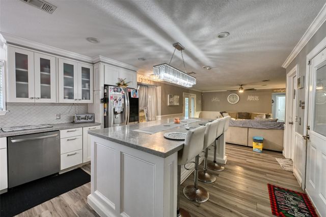 102 S Bow Drive, Jones Creek, TX 77541