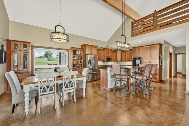 4459 130th Street NW, Mazeppa, MN 55956