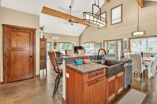 4459 130th Street NW, Mazeppa, MN 55956