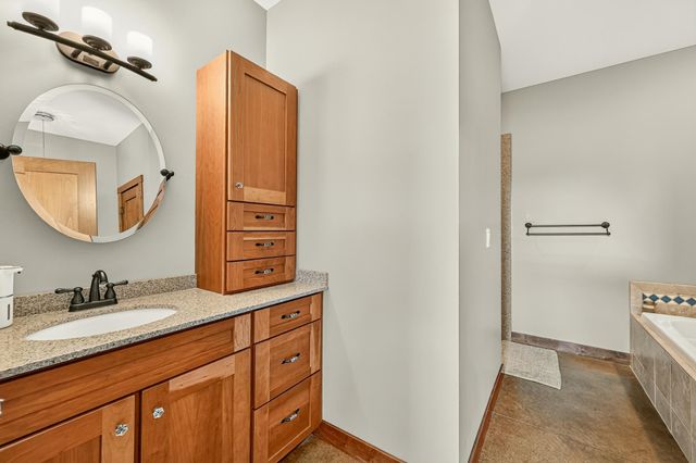 4459 130th Street NW, Mazeppa, MN 55956