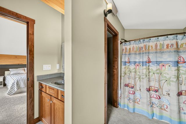 4459 130th Street NW, Mazeppa, MN 55956
