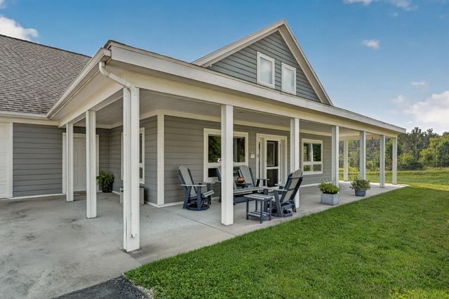 4459 130th Street NW, Mazeppa, MN 55956