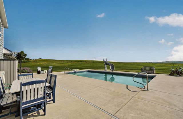 4459 130th Street NW, Mazeppa, MN 55956