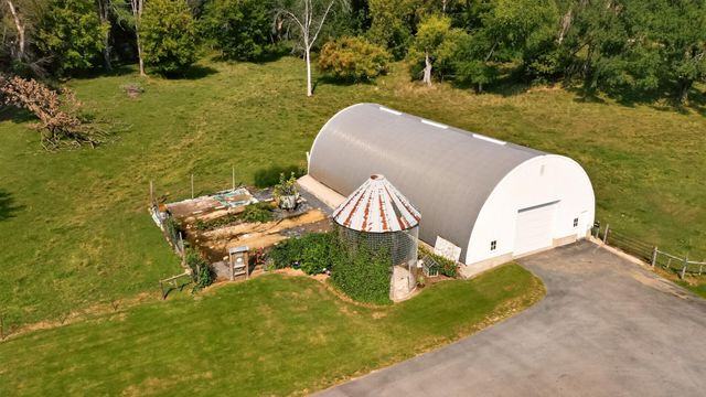 4459 130th Street NW, Mazeppa, MN 55956