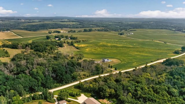 4459 130th Street NW, Mazeppa, MN 55956