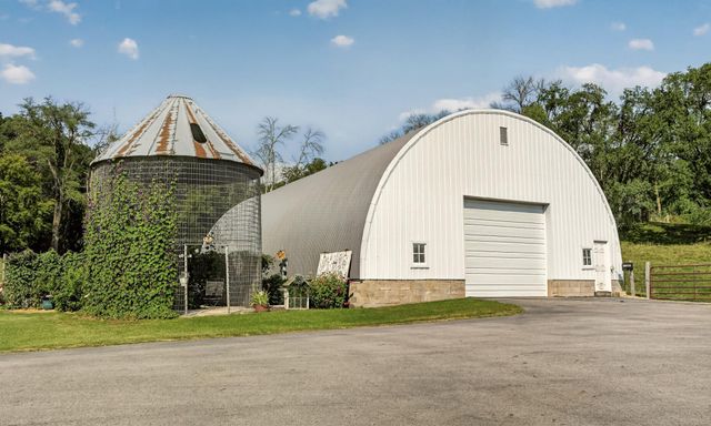 4459 130th Street NW, Mazeppa, MN 55956