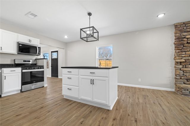 4953 Maris Loop, Harrison, AR 72601