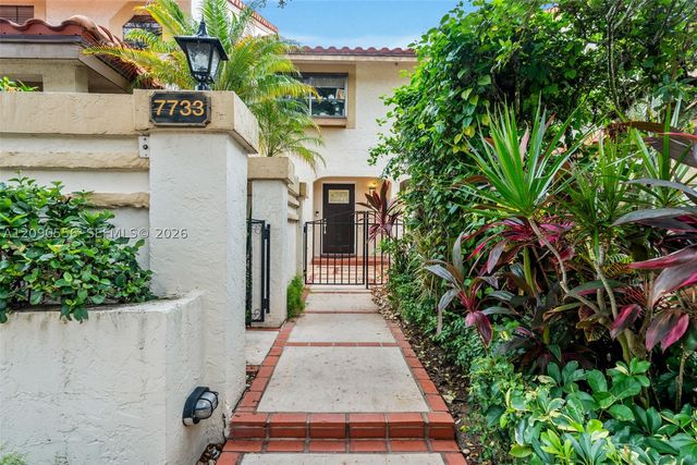 7733 La Mirada Dr 7733, Boca Raton, FL 33433