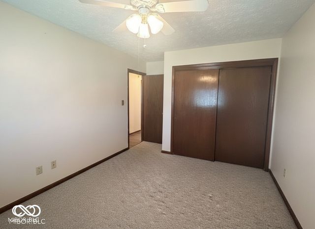 1210 Apple Valley Road, Greenwood, IN 46142