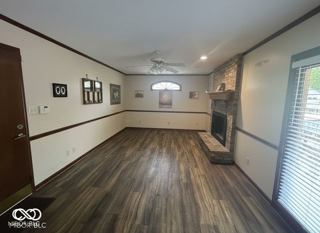 1210 Apple Valley Road, Greenwood, IN 46142